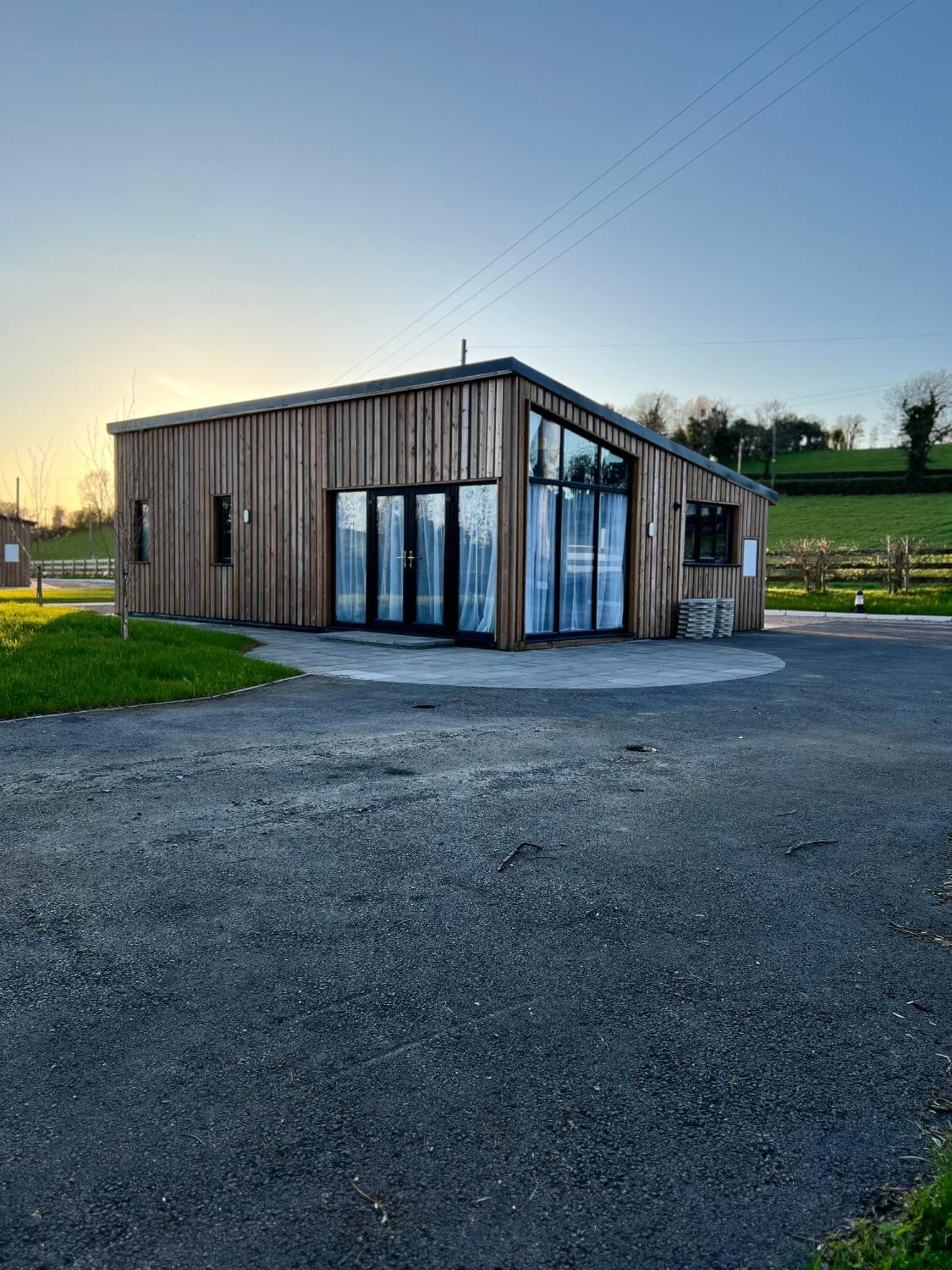 Killyfole Lakeside Lodges Corranny Εξωτερικό φωτογραφία